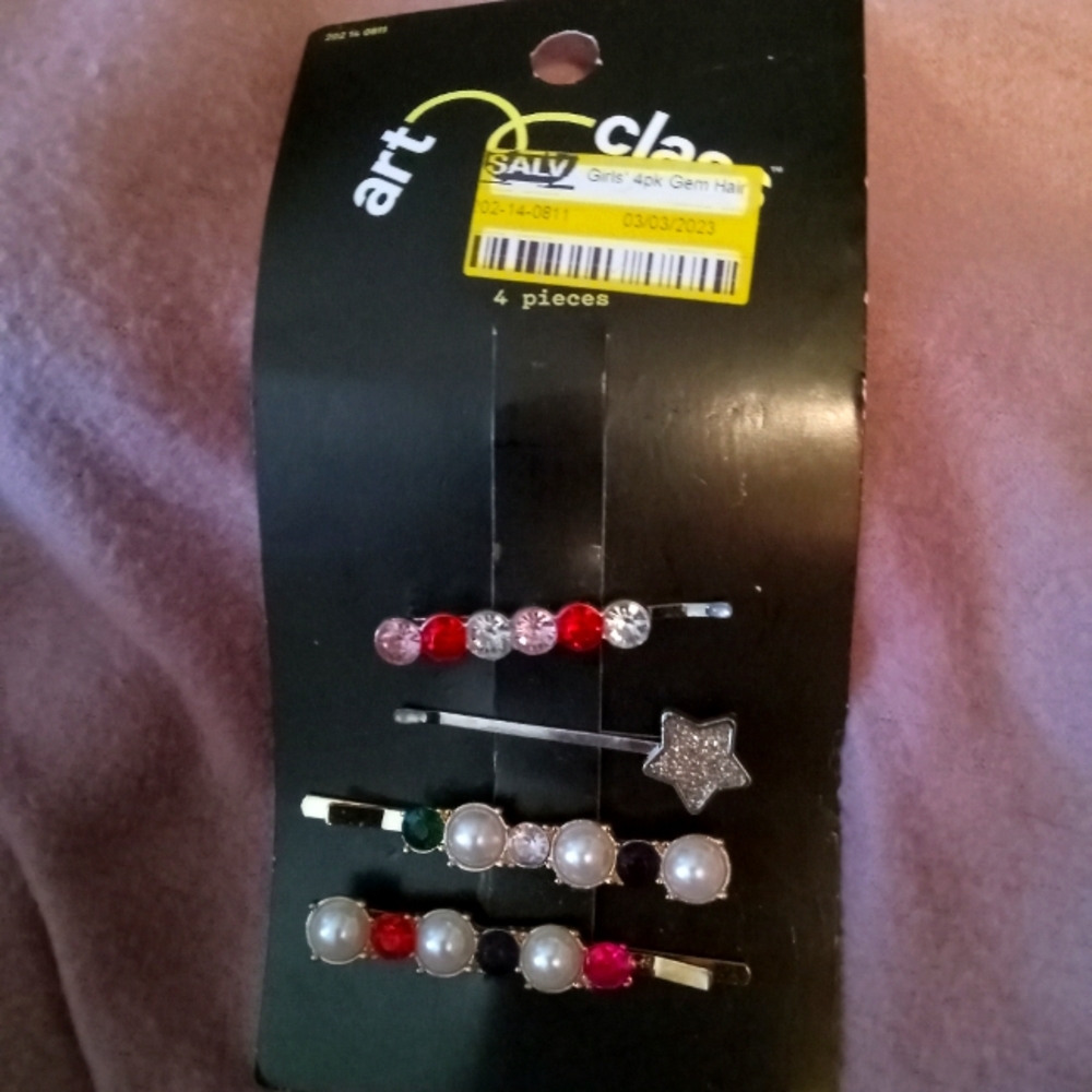 Assorted hair pins